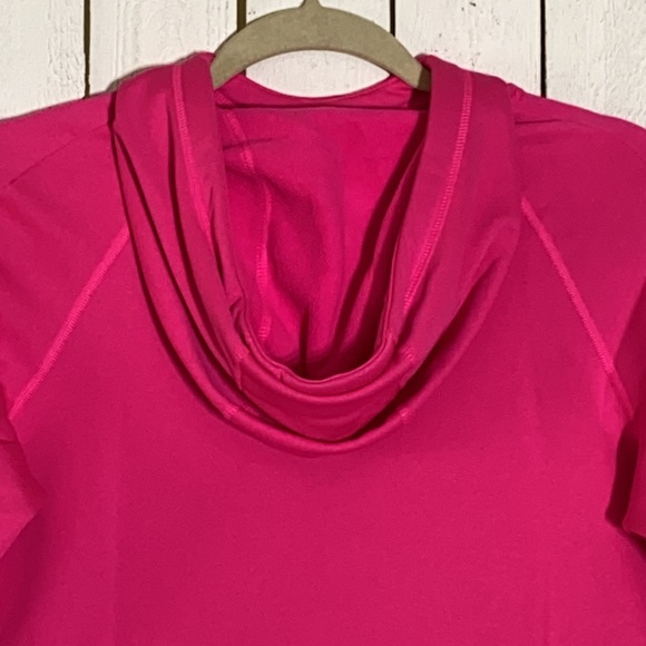 Nike Women’s Pullover - Picture 7 of 14